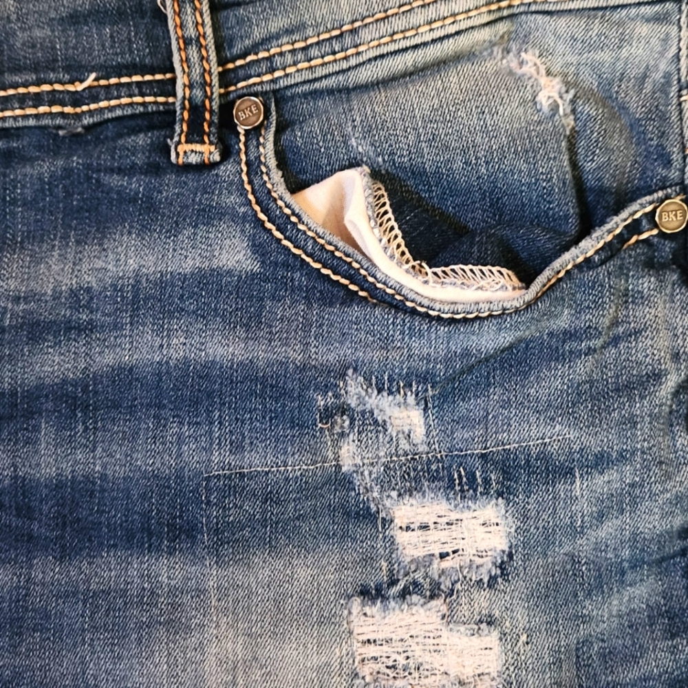 BKE Payton Faded Blue Distressed Denim Shorts- Womens Size 36- Stretch - Picture 9 of 11